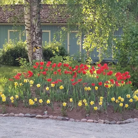 Taideniityn Tuuli 1-4lle Huoneisto