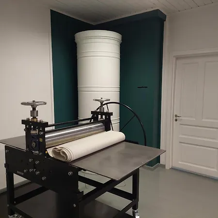 Taideniityn Tuuli 1-4lle דירה ווארקהאוס